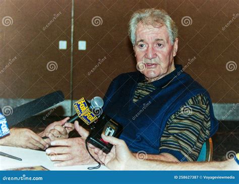 Pat Summerall Speaks To Journalists at Super Bowl Week Editorial ...