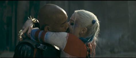 Ayer Cut Suicide Squad Image Shows Deleted Harley/Deadshot Kiss