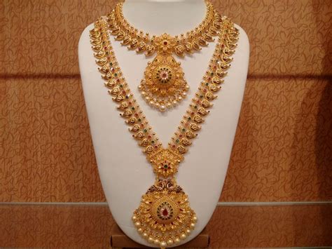 21 Traditional Gold Jewelry Set Designs For Marriage • South India Jewels