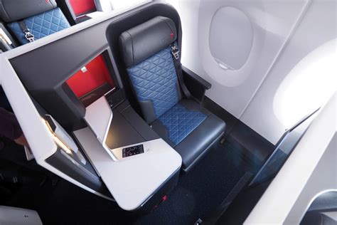 11 Pros and Cons: Delta One Suite on the Airbus A350