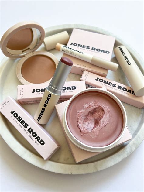 Jones Road Review: Nailing the No-Makeup Makeup Look With Bobbi Brown's New Brand - The Summer Study