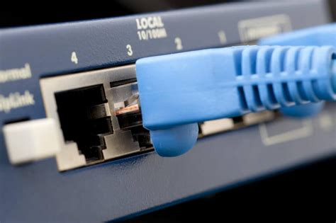 Ethernet Switch vs. Hub vs. Splitter: What’s the Difference? - DevsJournal