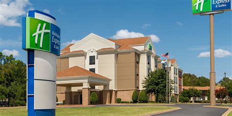 Affordable Hotels in McAlester, OK | Holiday Inn Express & Suites McAlester