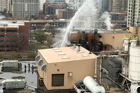 Fire breaks out at Chicago’s famous Blommer chocolate factory - Curbed Chicago