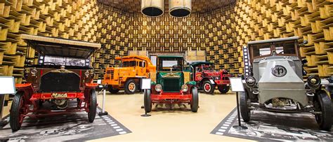 Mack Truck Museum Lehigh Valley, Pa Lehigh Valley, Mack Trucks, Vintage Trucks, Art Galleries ...