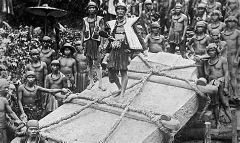 A Rare Historical Look At Old Indonesia - 25 Photos Taken Pre-1920 | Indonesia, Borneo, Dutch ...