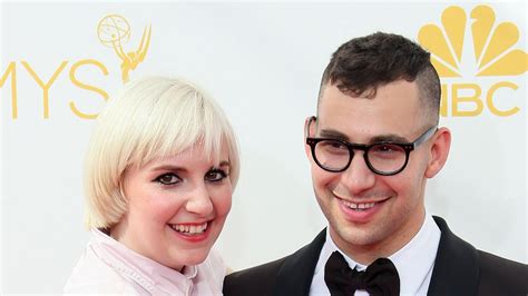 Lena Dunham, Jack Antonoff Engaged: Lena Dunham Tells Jack Antonoff to Propose | Glamour