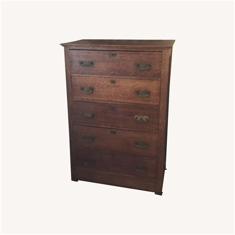 Antique Chest of Drawers - AptDeco