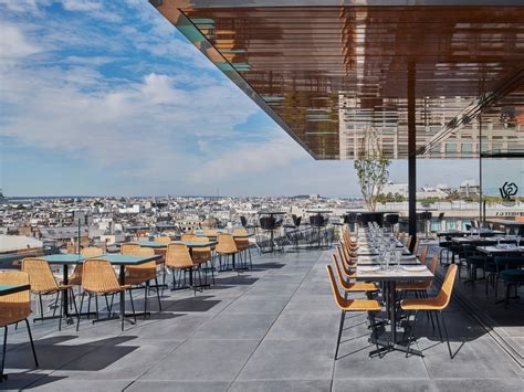 See How This Rooftop Restaurant in Paris Pulls Out All the Design Stops | Rooftop restaurant ...