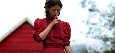 Mia Goth Astounds in 'Pearl,' Superb Horror Prequel to 'X' - Pop Life STL