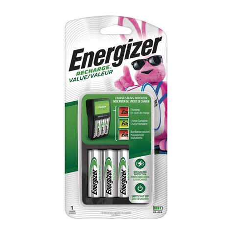 Energizer Exceptional Value AA/AAA Battery Charger with 4 AA Batteries ...