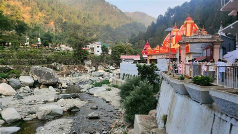 Baba Neem karoli ka Ashram Kainchi Dhama small temple is surrounded by ...