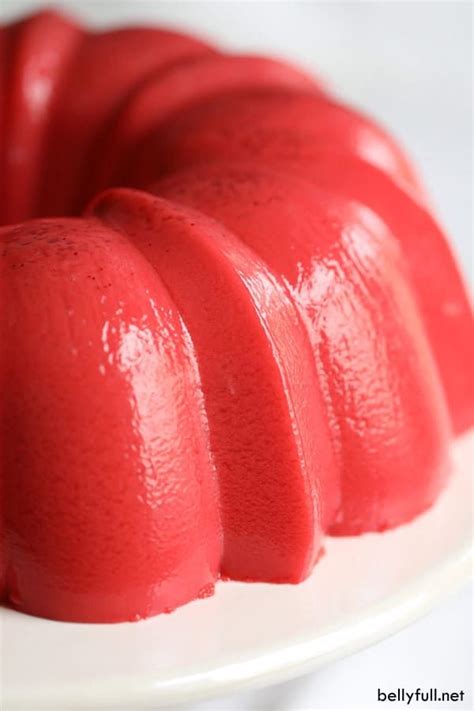 side view of strawberry jello mold | Jello mold recipes, Strawberry ...