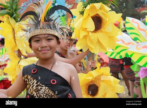 Panagbenga student costume hi-res stock photography and images - Alamy