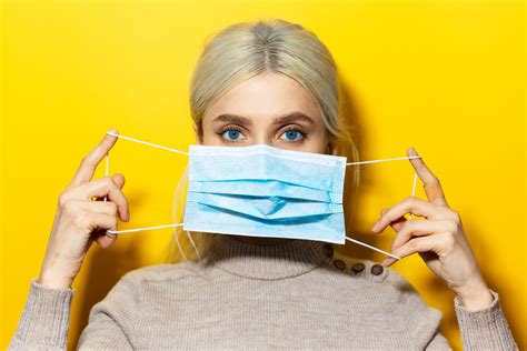 How To Correctly Wear A Face Mask - Dentist in Bounds Green - Dental ...