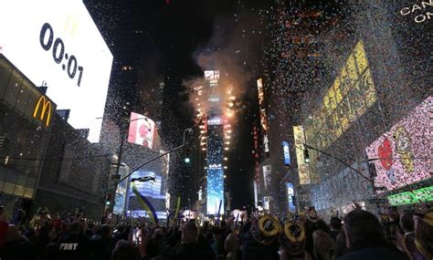 How to Watch Times Square Ball Drop: Live Stream New Year's Eve 2023 ...