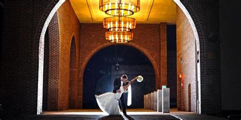 DoubleTree by Hilton Boston North Shore Weddings | Get Prices for Wedding Venues in MA