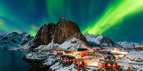 Your Guide to Northern Lights Hotels NORWAY - Aurora Tracks See ...