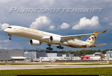 Etihad Airways Airbus A350-1041 - Features - Infinite Flight Community