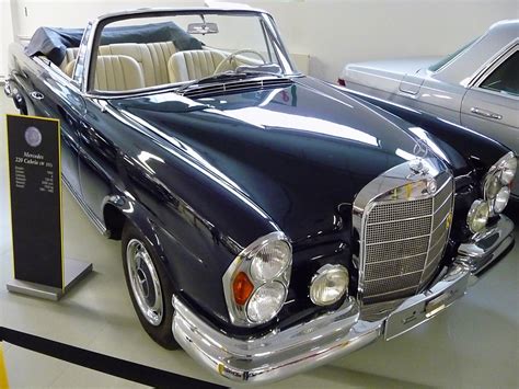 W111 mercedes cabrio