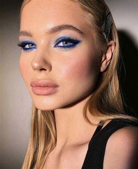 The Best Eyeshadow for Blue Eyes | Blue eyeliner makeup, No eyeliner makeup, Eyeshadow for blue eyes