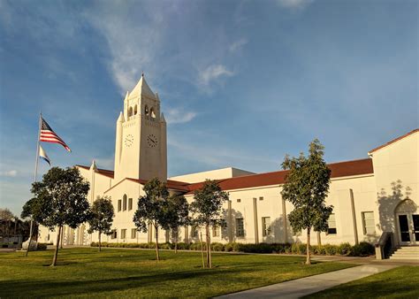 Newport Harbor Alumni | Preserving the Past, Enriching the Future