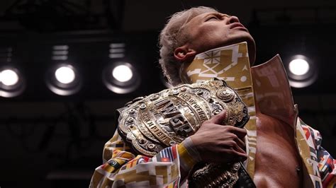 NJPW's Kazuchika Okada Brings Back Classic IWGP Heavyweight Title