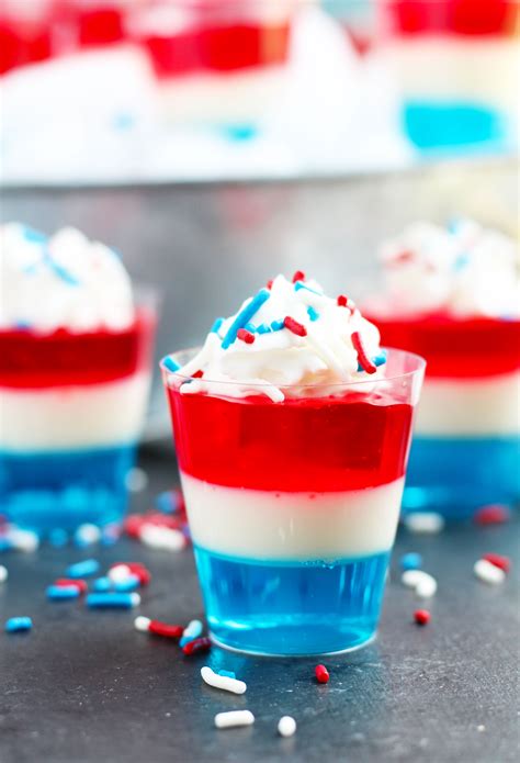 Red-White-and-Blue-Jello-Shots | 3 Yummy Tummies