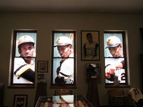 The Grandstander: The Roberto Clemente Museum