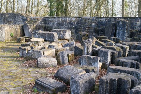 Exploring the ruins of the Dudelange Castle - Luxembourg - Road Trips around the World