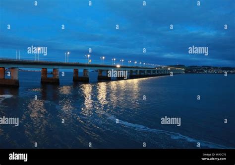 Bridge over River Tay and Tay estuary Stock Photo - Alamy