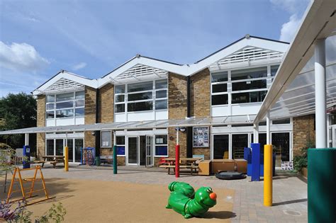 Mulberry Primary School by BPG Architects + Surveyors