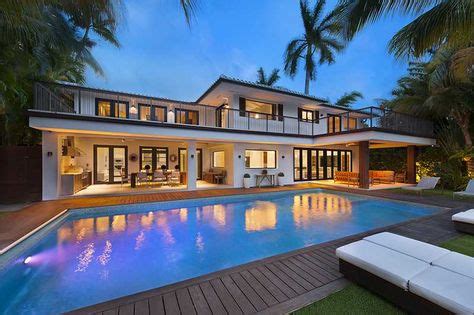 23 Best Miami Beach Houses images | Miami beach, Luxury homes, Miami beach house