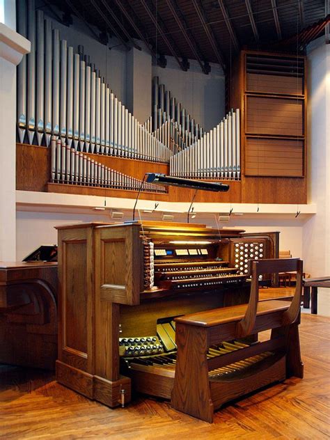 Organ - Ascension Lutheran Church Thousand Oaks