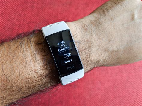 Fitbit Charge 3 Review -8 | Fone Arena