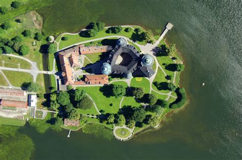 Gripsholm Castle Landmark in Mariefred, Stockholm, Sweden - landmark ...