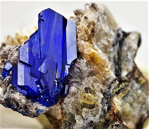 Linarite | Minerals and gemstones, Mineral stone, Crystals minerals