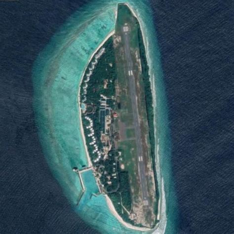 Ifuru Island in Ifuru, Maldives - Virtual Globetrotting