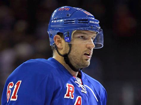 WATCH: Rangers' Rick Nash scores a goal with his butt - nj.com