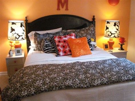 Black, white, orange...who would have thought? Bedroom Orange, Eclectic ...