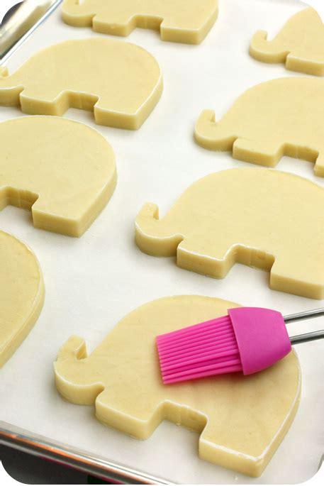 Decorated Elephant Cookies | Sweetopia