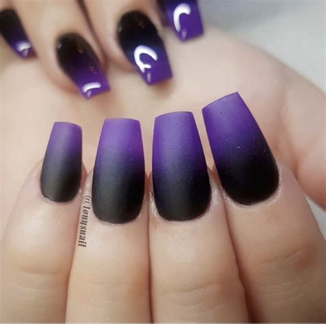 Pin by KARINA on ♥NAILS♥ | Purple ombre nails, Purple acrylic nails, Black and purple nails