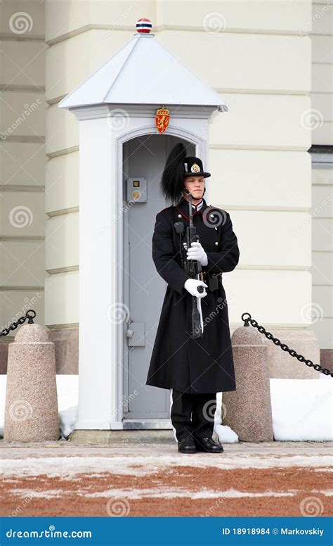 Norwegian Royal Guard Near The Royal Palace, Oslo Editorial Stock Image ...