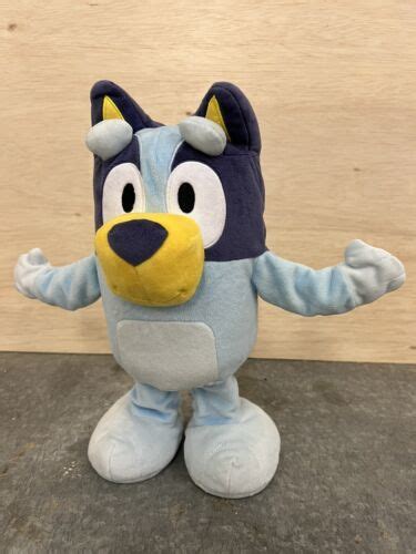 Bluey Dance and Play 14" Animated Plush | #4609309928