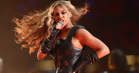 Beyonce sings live, dominates Super Bowl XLVII halftime