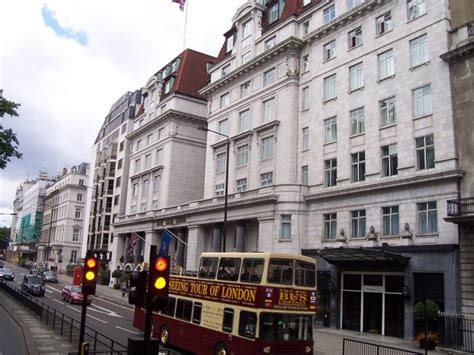 Four Seasons Hotel London at Park Lane - London