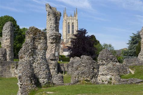 Bury St Edmunds Abbey Gardens and Abbey Ruins named fifth most popular free location in ...