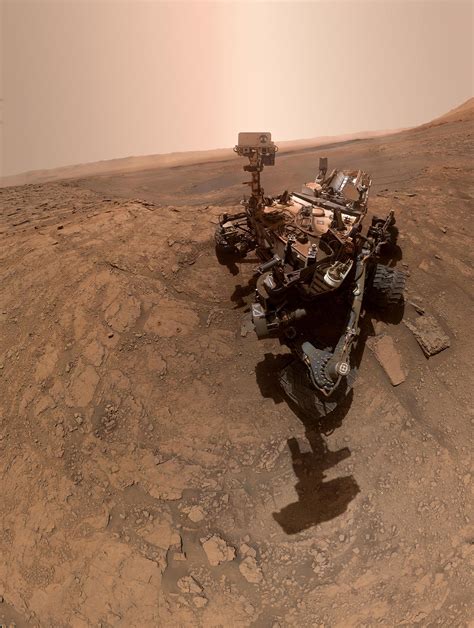 “Mars Chemist” – NASA’s Curiosity Mars Rover Shows Off in New Selfie