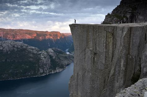 The 10 Most Popular Mountain Hiking Trails in Norway - Daily Scandinavian