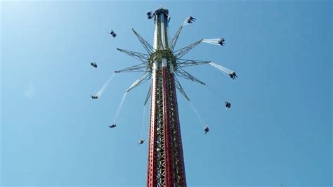 Sky Screamer Worlds Tallest Swing Ride Six Flags New England POV and off... | Pretparken